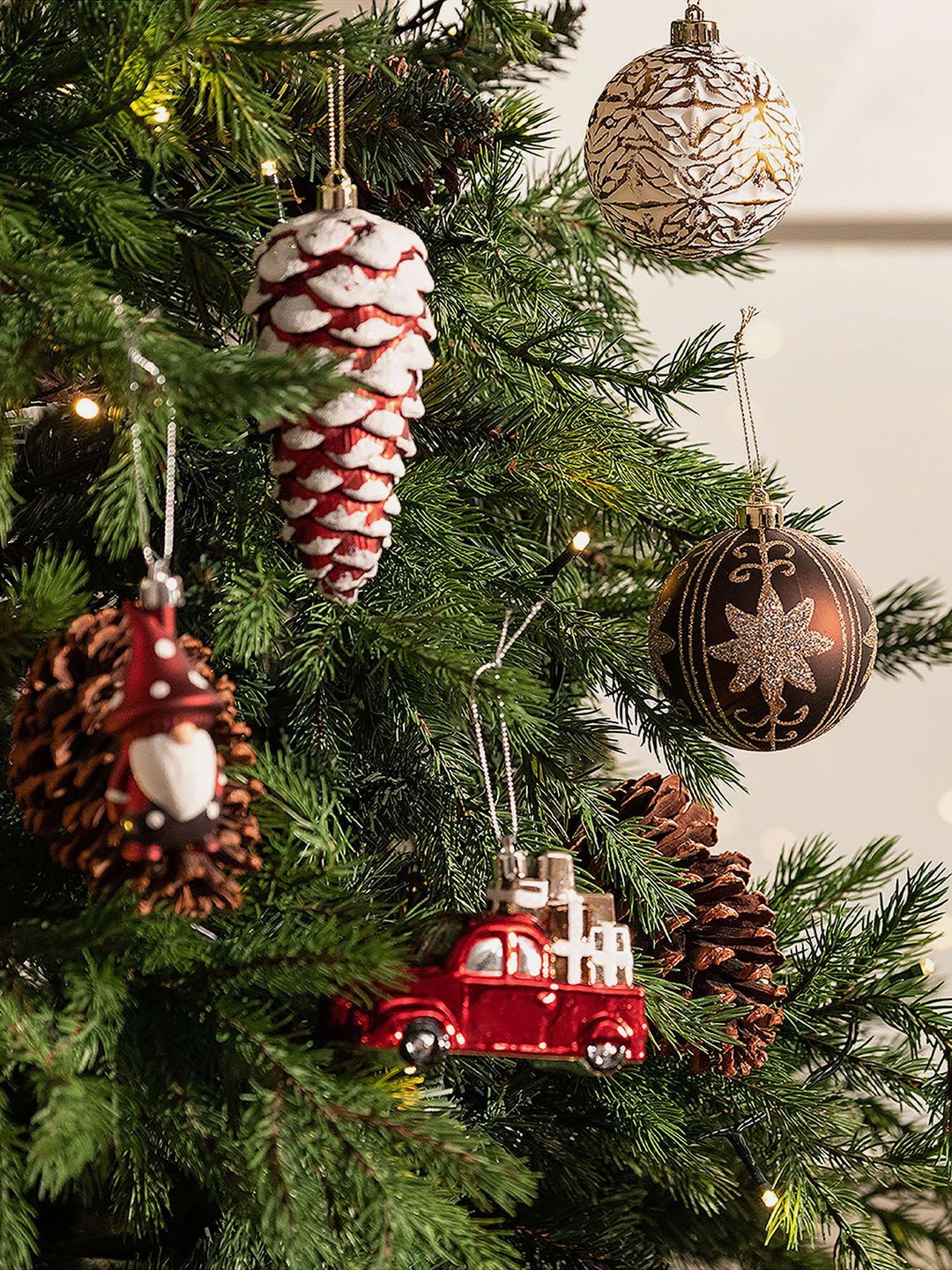 Little Surprise Box 60pcs Classic Christmas Balls tree hanging Xmas Decoration set. - 60MBGLPINCONE Christmas Decor