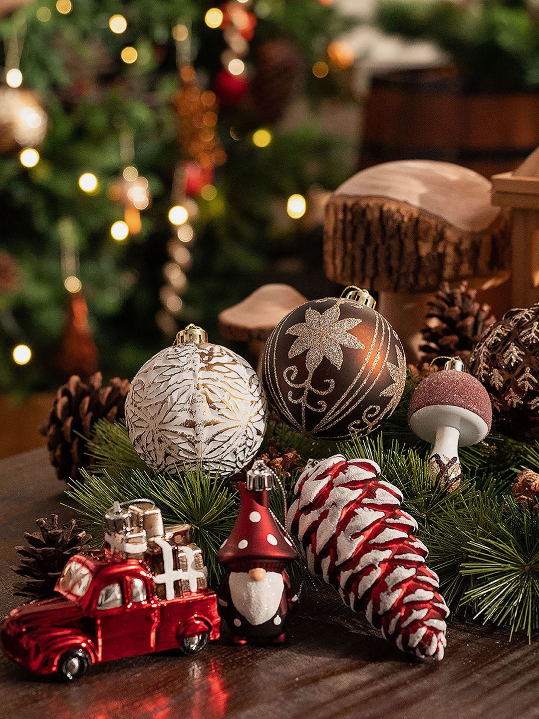 Little Surprise Box 60pcs Classic Christmas Balls tree hanging Xmas Decoration set. - 60MBGLPINCONE Christmas Decor