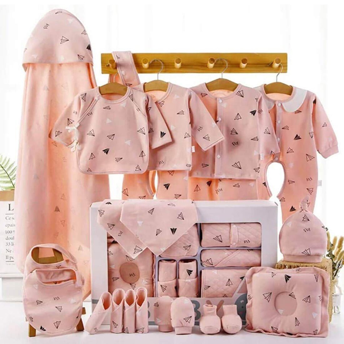 Little Surprise Box Newborn Baby Boy/Baby Girl 21pcs Gift Box - Peach Baby Gift Sets