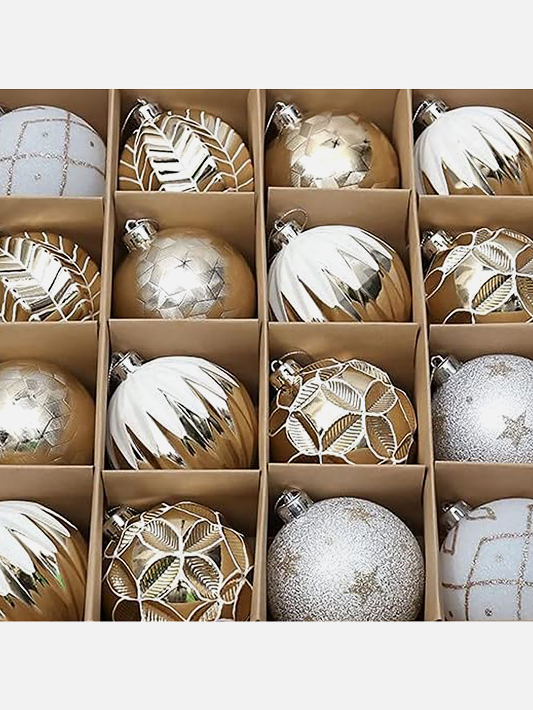 Little Surprise Box, 16 pcs Christmas Ball Tree ornaments XMAS Decoration Set