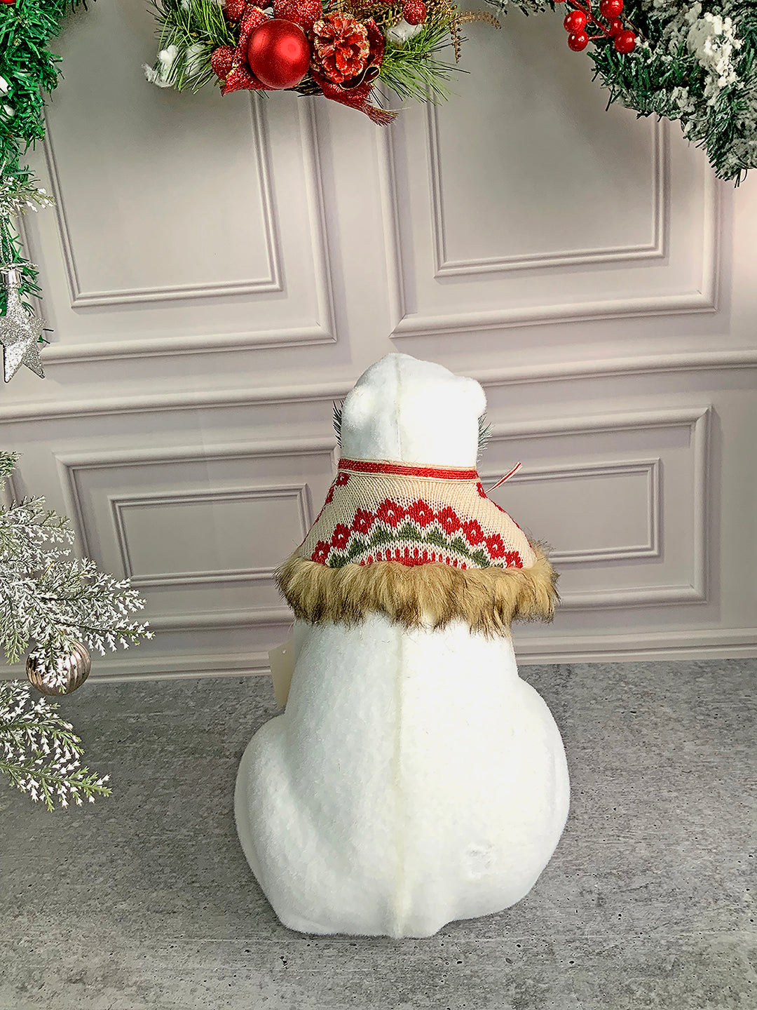 Little Surprise Box Big Snow Polar Bear Christmas winterland Décor and Christmas Decoration