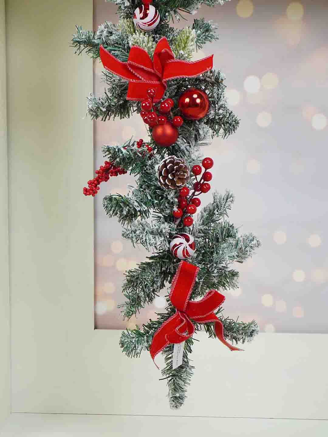 Little Surprise Box Bushy Christmas garland with fillers 6.5 feet