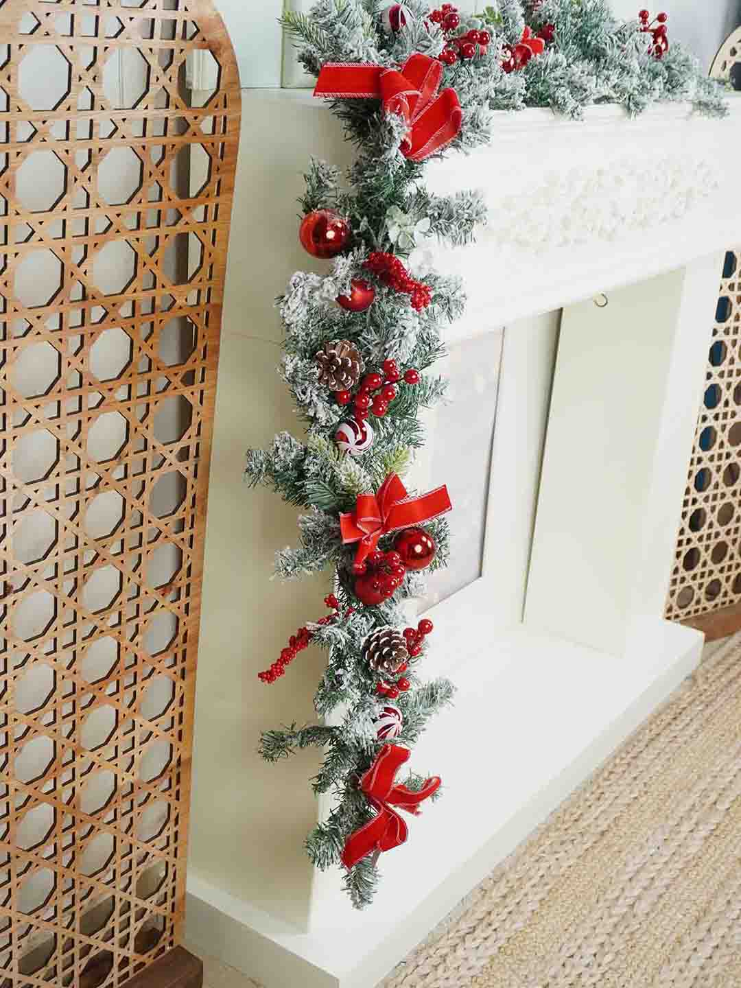 Little Surprise Box Bushy Christmas garland with fillers 6.5 feet