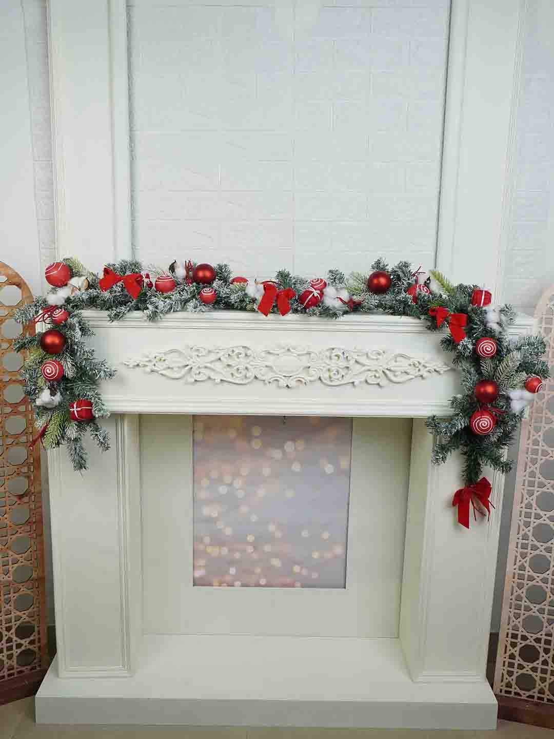 Little Surprise Box Bushy Christmas garland with fillers 6.5 feet