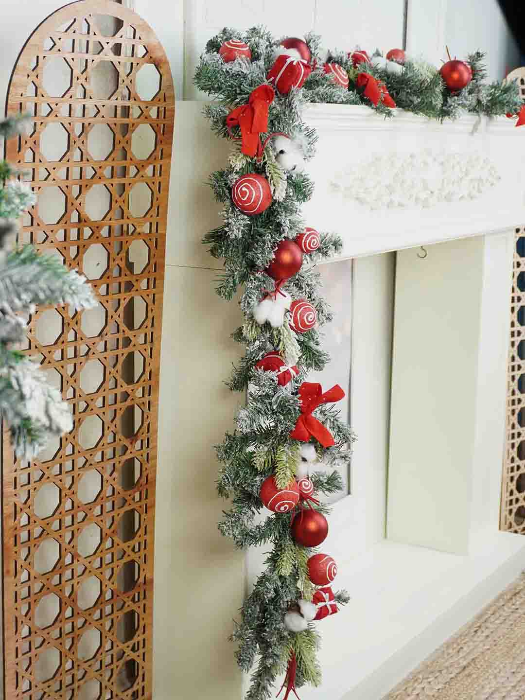 Little Surprise Box Bushy Christmas garland with fillers 6.5 feet