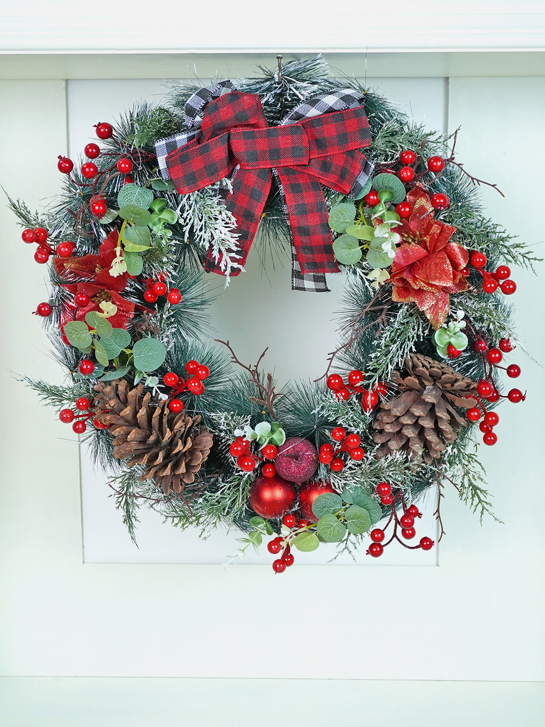 Little Surprise Box Bushy Frosty Christmas wreath & Christmas Décor