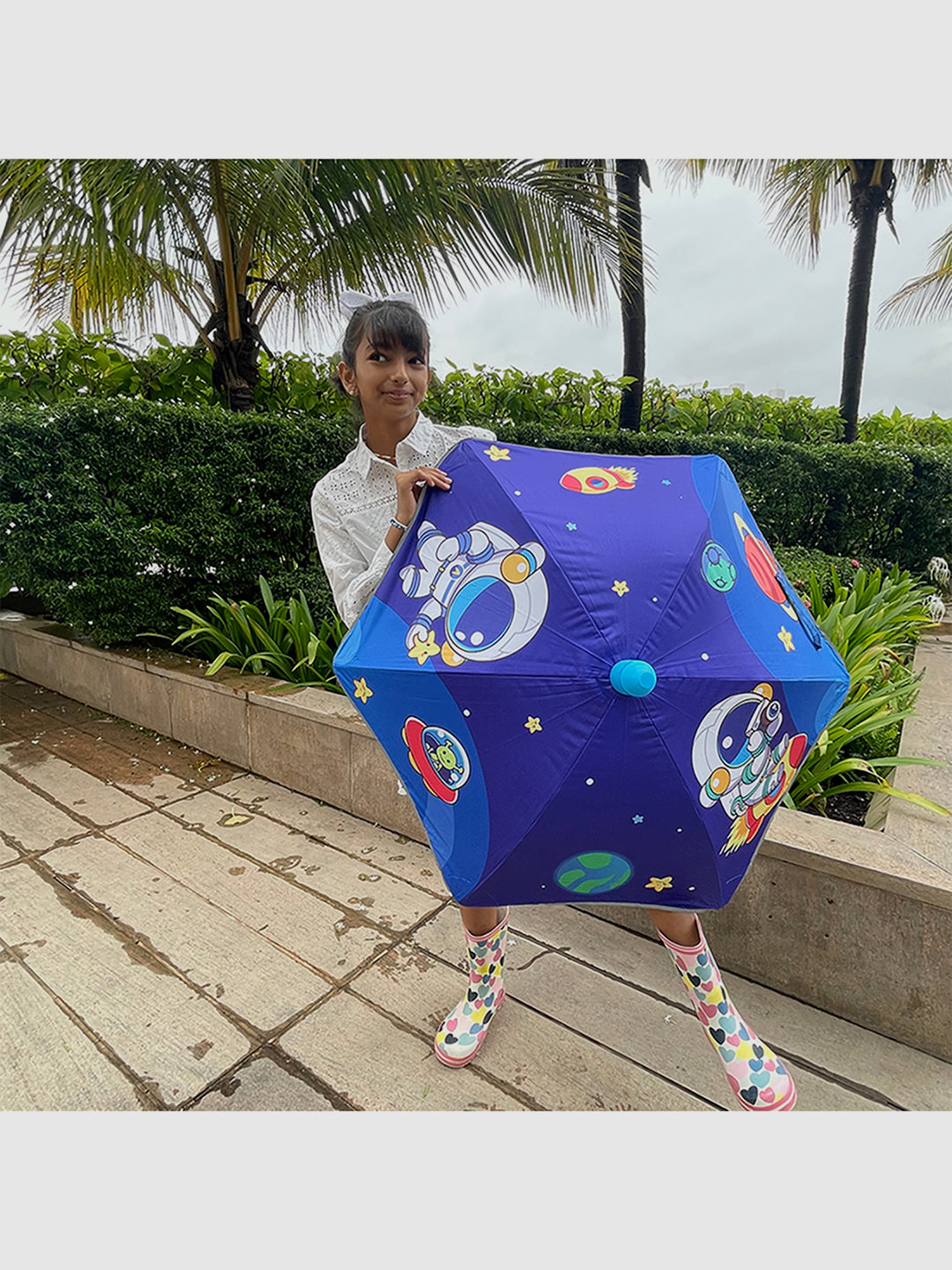 Little Surprise Box Canopy Shape Umbrella for Kids