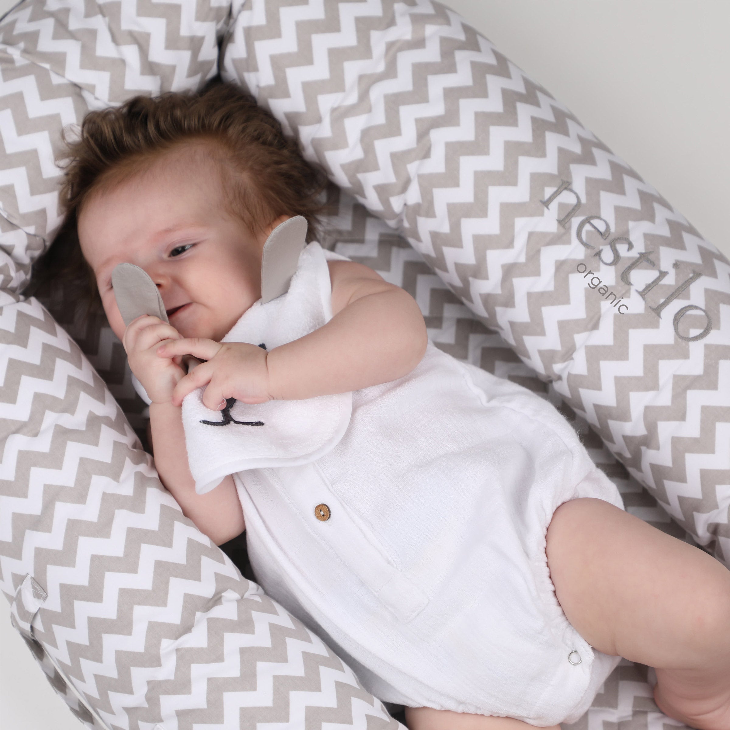 Masilo Organic Nestilo – Chevron (Grey) - Baby Nest