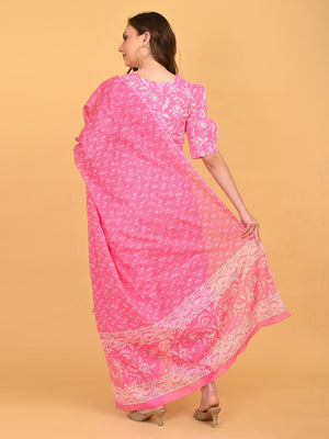 Back view of pink maternity kurta set showing printed dupatta with decorative floral border.