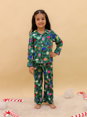 The Mom Store kids Christmas pajama set in green with ornaments print ‚Äì soft cotton winter nightwear for girls