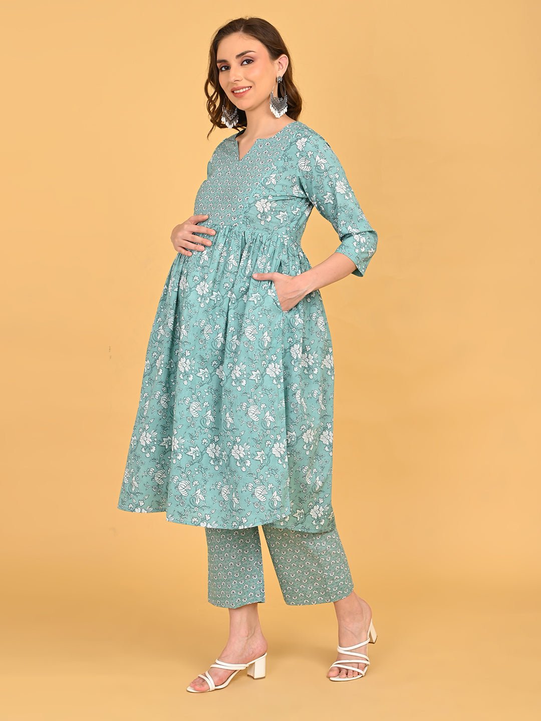 MintSaheli Maternity and Nursing Kurta Set floral printed kurta with Pant.