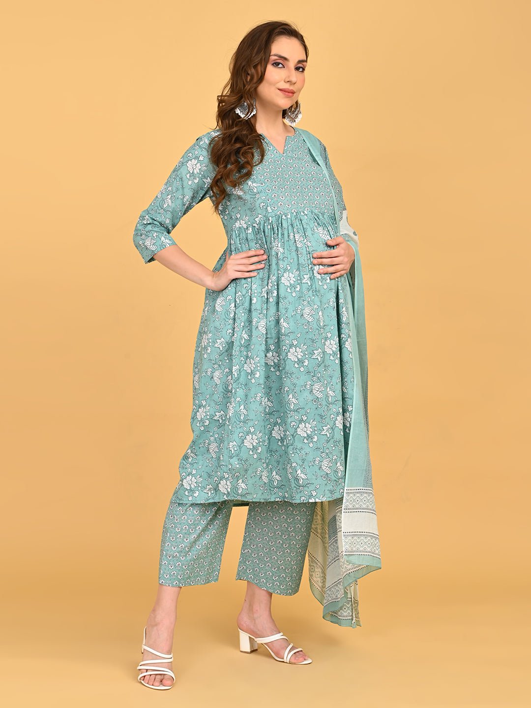 MintSaheli Maternity and Nursing Kurta Set With Dupatta styled with coordinated mint dupatta and floral printed kurta.