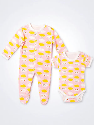 Mulberro Newborn | Welcome Baby | 23-Piece Pure Cotton | Happy Clouds | Pink Suitcase | Baby Girl | 0–3 Months - Gift Box