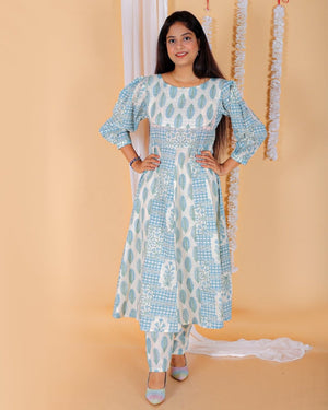 Neeldhara Floral Print Womens Panelled Anarkali Kurta Set - TWNWN-SC-NLD-M