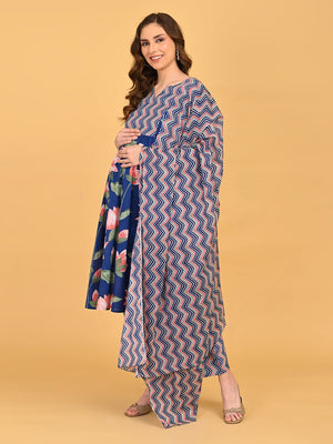 Angled pose of NeelVaani Maternity and Nursing Kurta highlighting functional side pockets and soft flare silhouette.