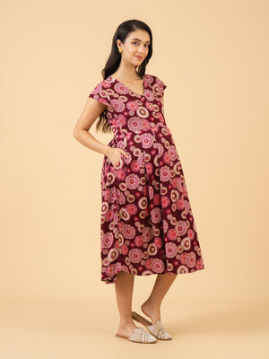 Painter’s Canvas Maternity and Nursing Dress - S Maternity Casual Dress