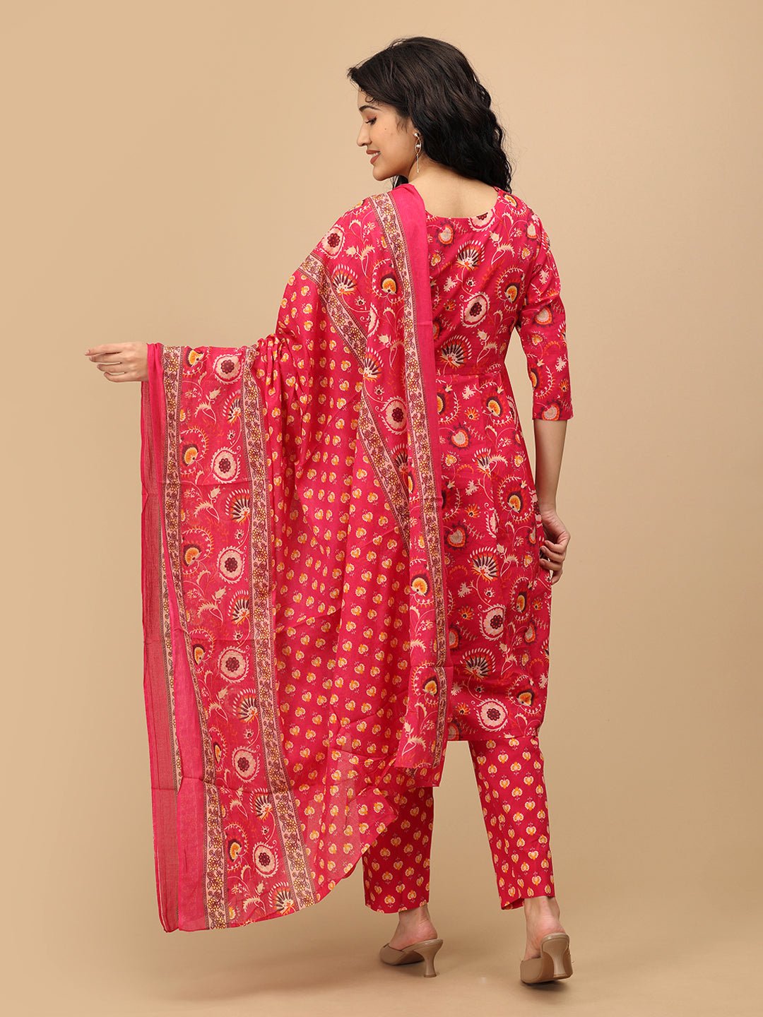 Back view of the Peony Dream maternity kurta set with the printed pink dupatta draped down the back.
