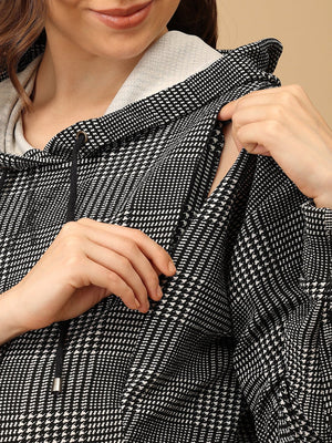 model wearing Plaiditude Maternity And Nursing Hoodie Pajama Loungewear Set from the mom store showing the nursing zipper