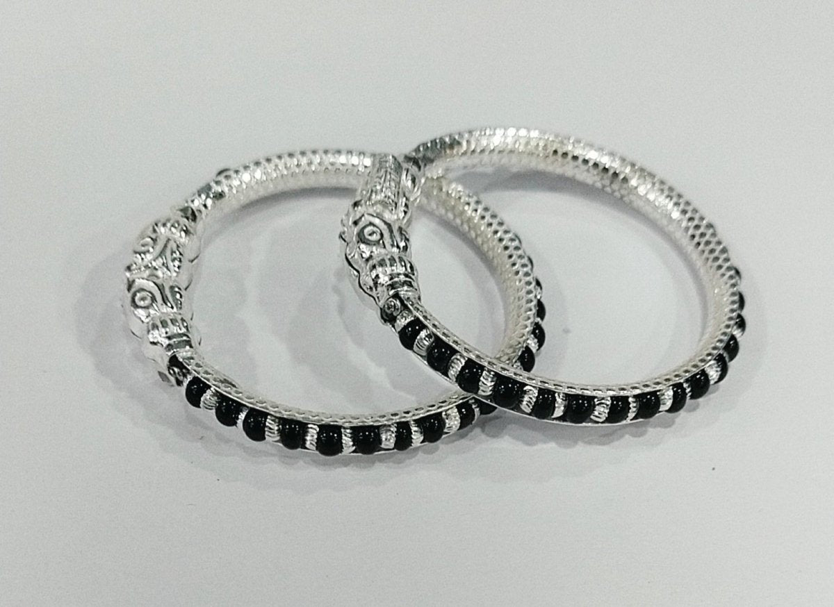 Pushker Badri Sarraf Black Beads With Silver - KADA-BBS