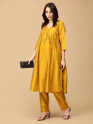 Rang - e - Kesar Maternity And Nursing Silk Kurta Set With Dupatta - S Maternity Ethnic Set