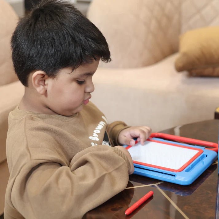 Scoobies Scoo Fun 2 - in - 1 Board Magical Slate and Magnetic Board Writing - Magnetic Toys