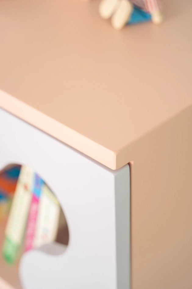 W&R AmoeBox Table