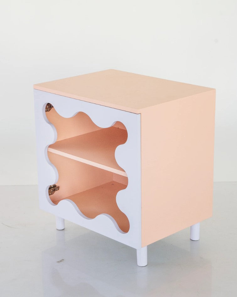 W&R AmoeBox Table