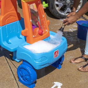 Step2 Car Wash Splash Center | Kids Water Table - Beach & Outdoor Accessories