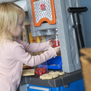 Step2 Deluxe Workshop | Kids Pretend Workshop - Roleplay/Pretend Play