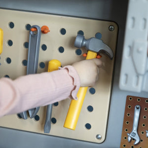 Step2 Deluxe Workshop | Kids Pretend Workshop - Roleplay/Pretend Play