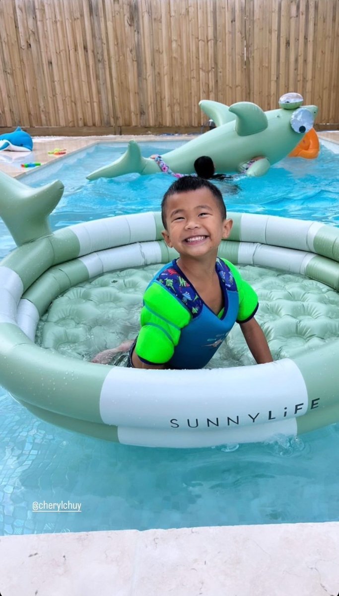 SUNNYLiFE Green Color Inflatable Backyard Pool Shark Tribe Khaki - S3PBYDST