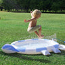 SUNNYLiFE Kids Sprinkler Mat Into the Wild Blue - S41SMWLD