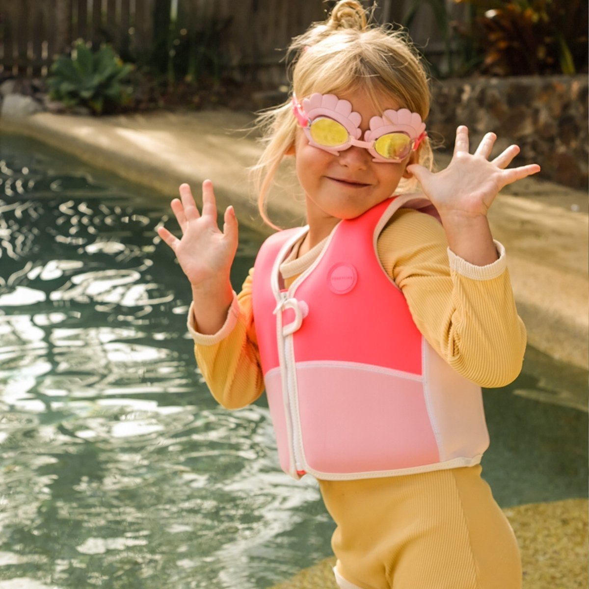 SUNNYLiFE Melody the Mermaid Mini Swim Goggles Neon Strawberry - SCMSGNST