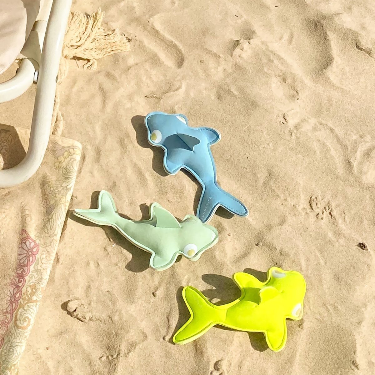 SUNNYLiFE multicolor Shark Dive Buddies Dive Buddies Shark Tribe Blue Neon Citrus - S3VDIVST