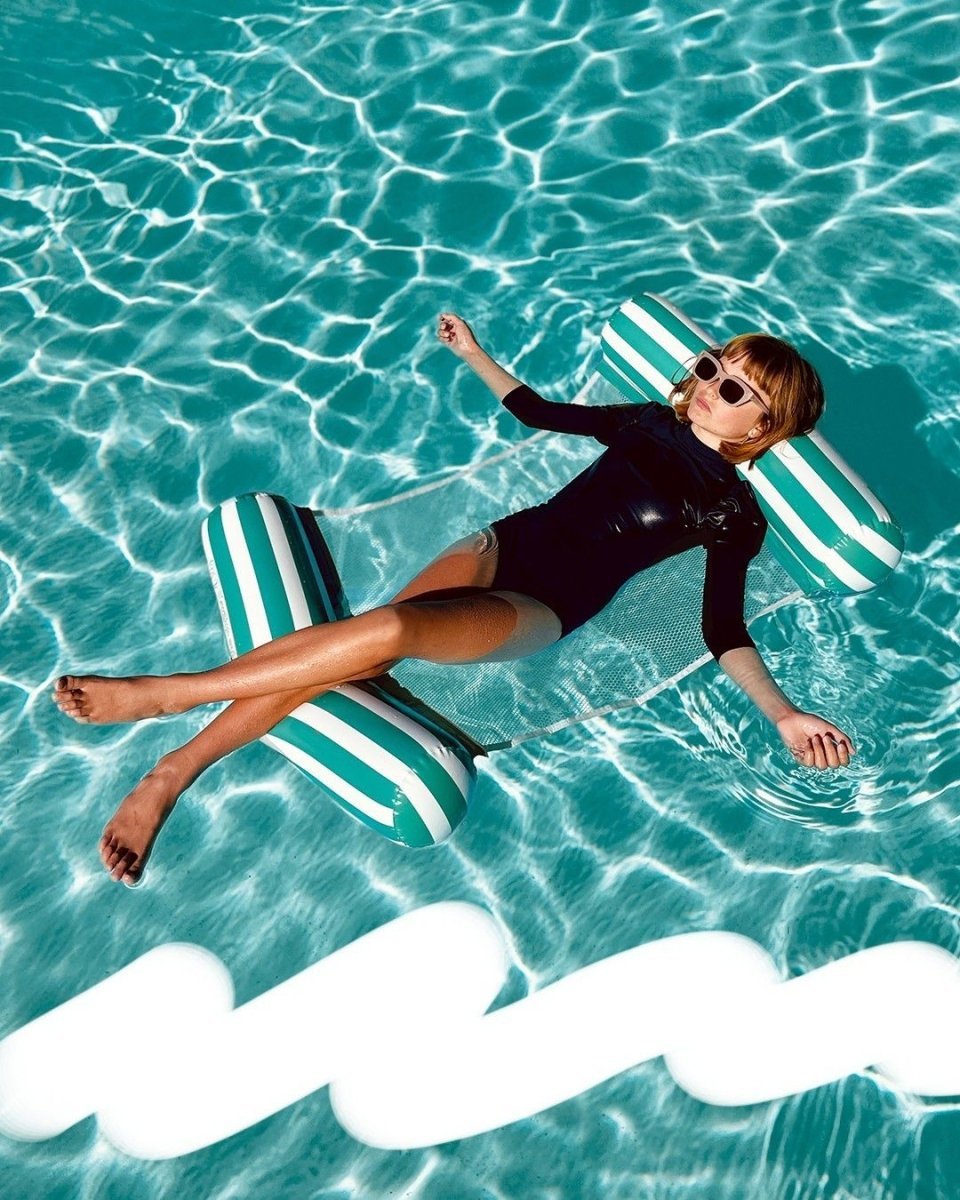 SUNNYLiFE Ocean Color Inflatable Mesh Hammock Float Drift - S3LMHASS