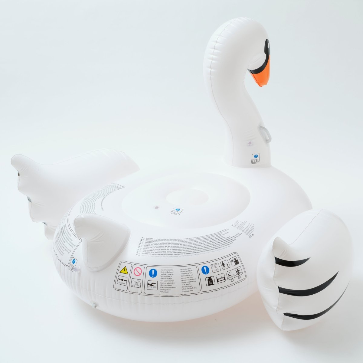 SUNNYLiFE The Resort Original Luxe Ride-On Float Swan - SCSWAWHI