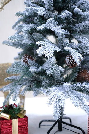 SWEN 4 feet EATON christmas tree with frosting and pine cones - Christmas Tree