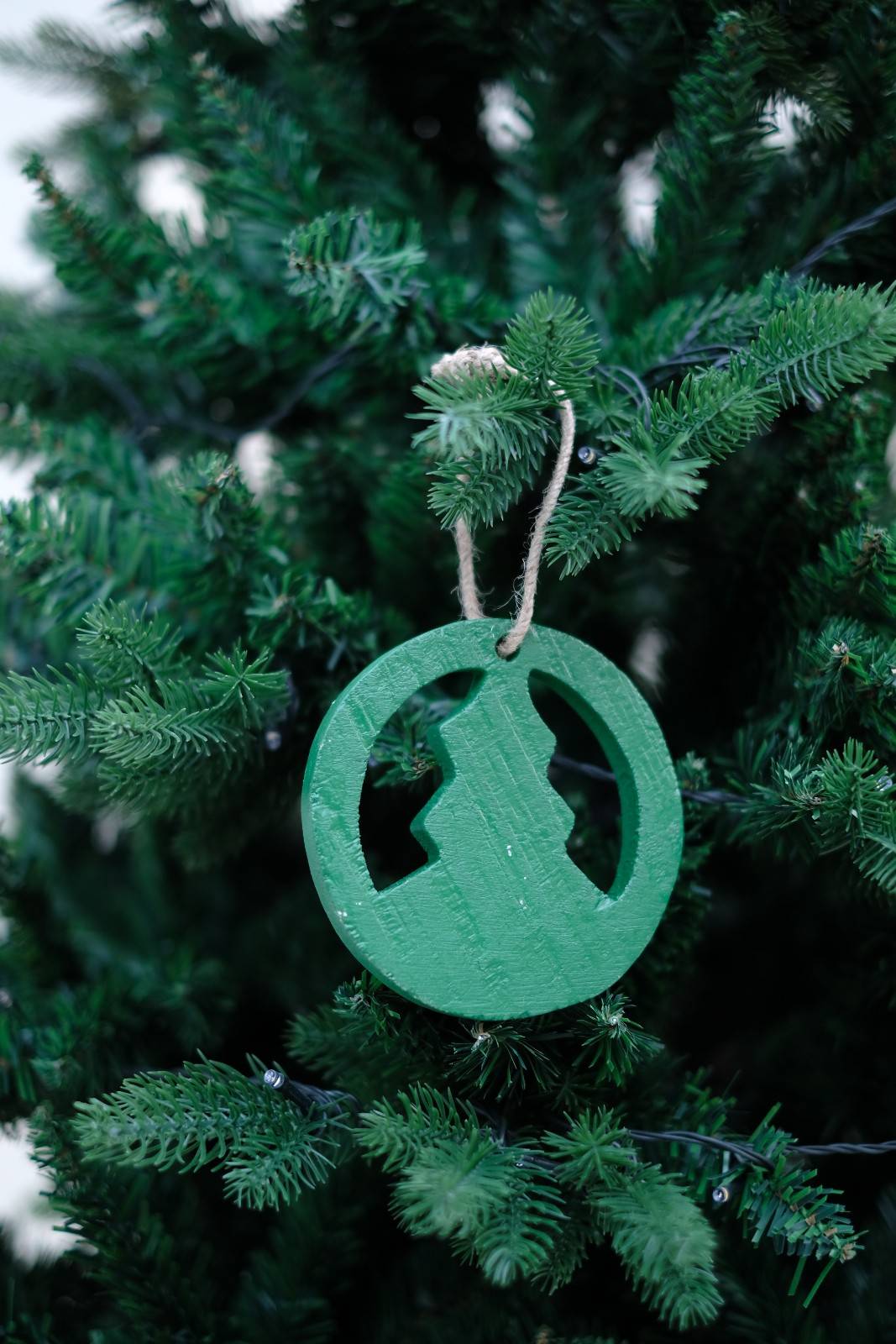 SWEN HERMES, Pack of 4 Wooden Christmas Tree Ornaments - Star, Tree, Candyman, Santa - Tree ornament