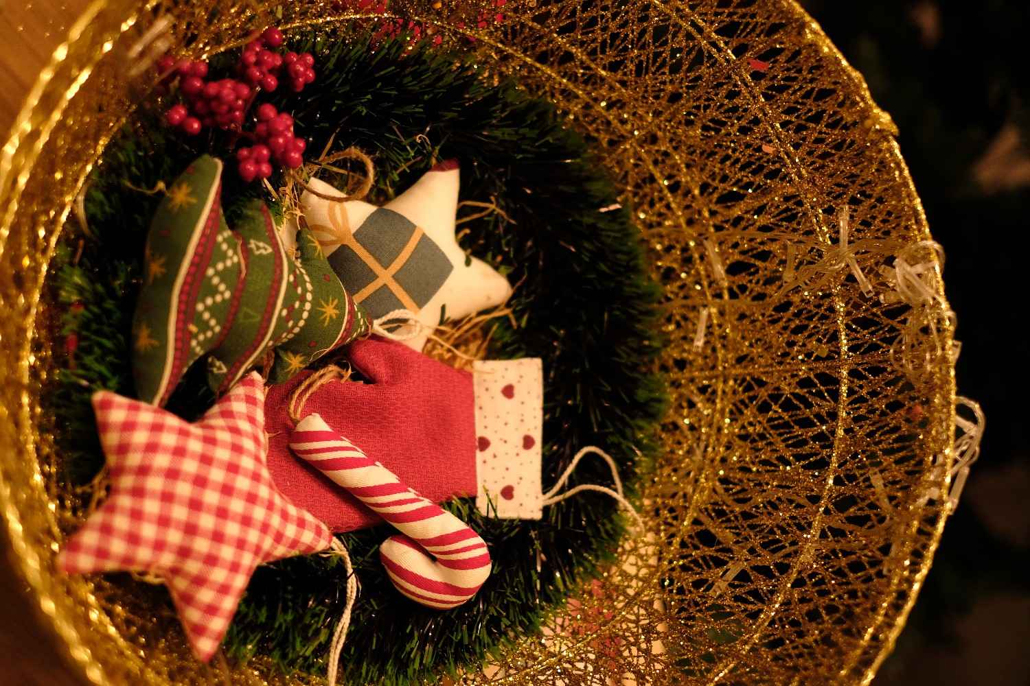 Swen JONAS, Pack of 5 assorted 3D fabric christmas tree hangings by SWEN - Tree ornament