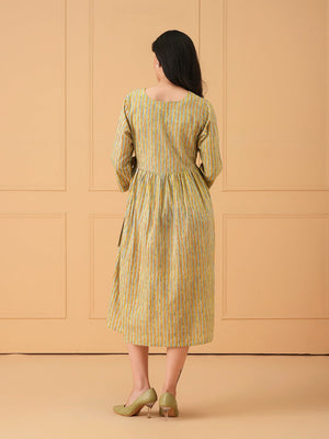 Technicolor Tide Maternity And Nursing Dress - S Maternity Casual Dress