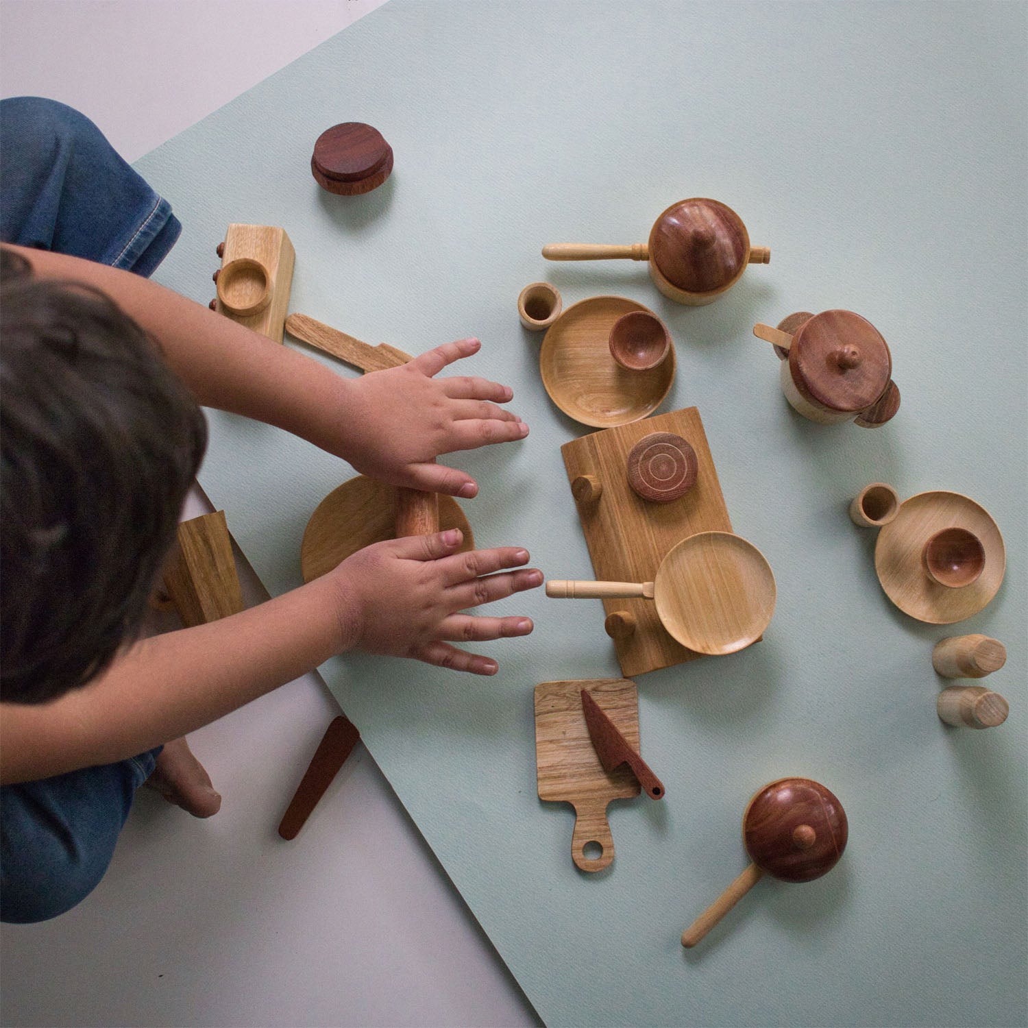 Toy Trunk Kitchen Set