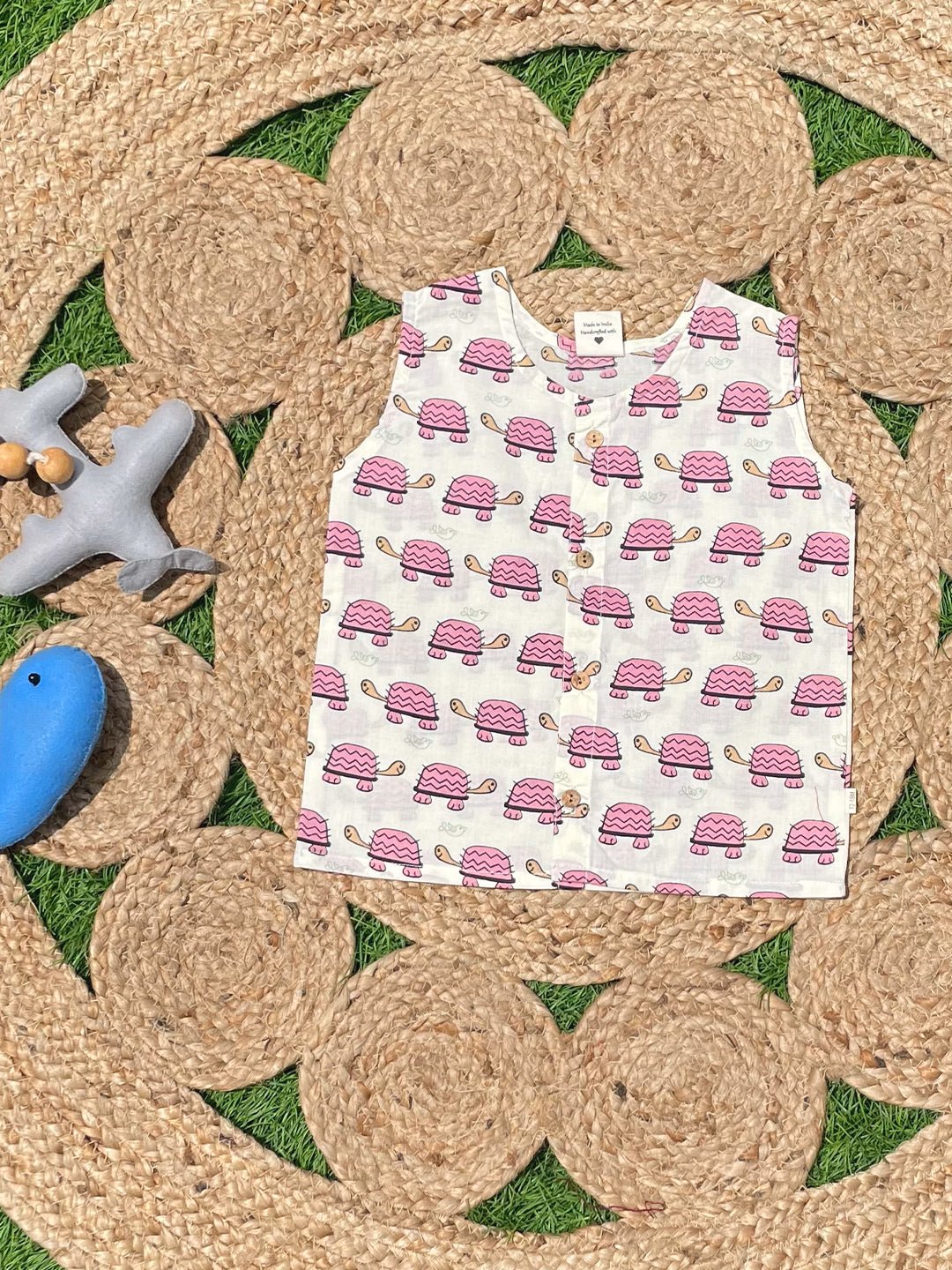 Turtle & Elephant Printed Cotton Infant Jabla