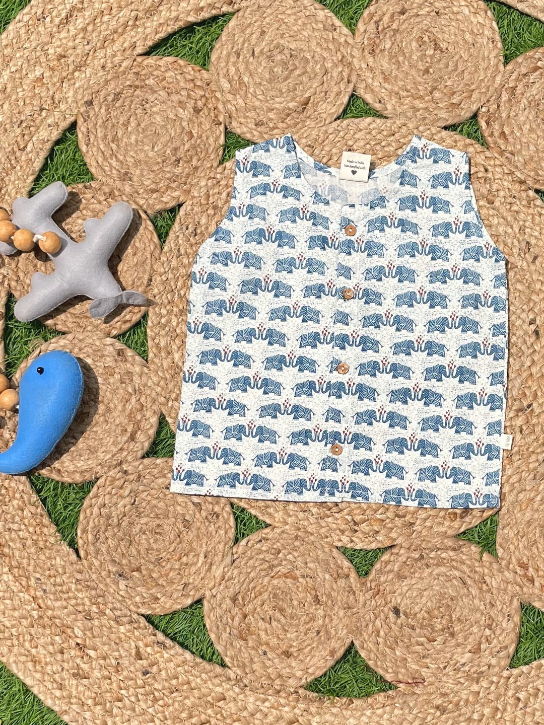 Turtle & Elephant Printed Cotton Infant Jabla