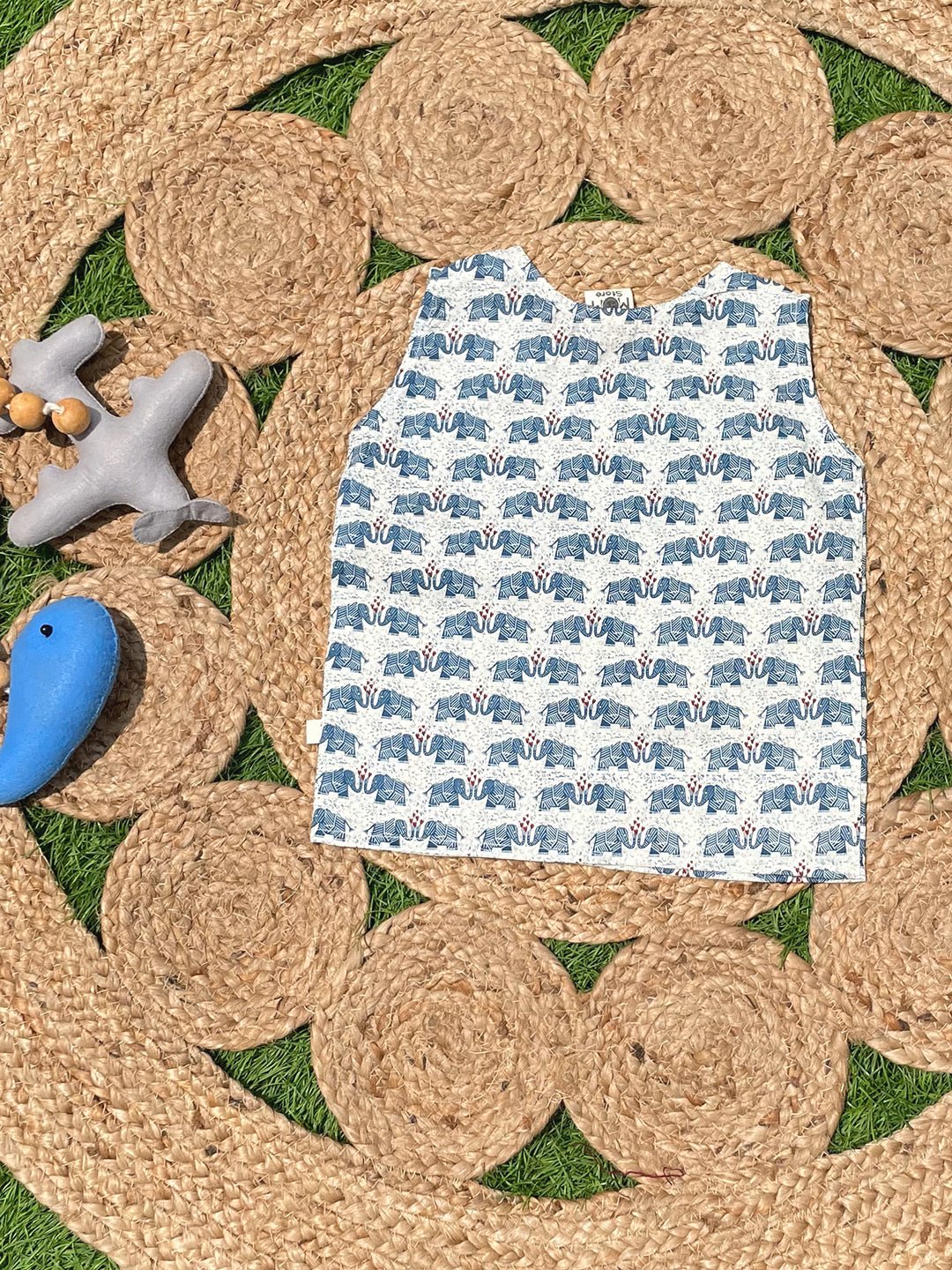 Turtle & Elephant Printed Cotton Infant Jabla