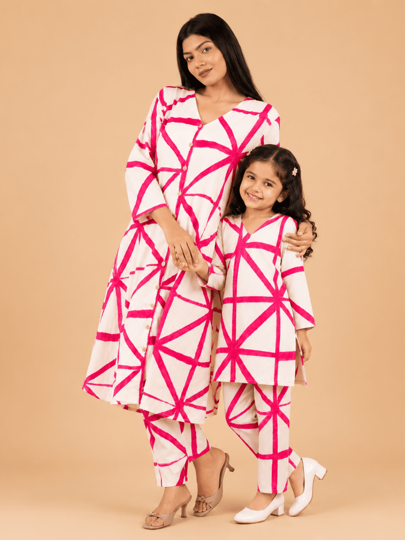 Twinning Set- Blush Grid Womens and Girls Kurta Set