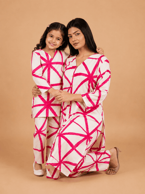 Twinning Set- Blush Grid Womens and Girls Kurta Set - Twinning Combo