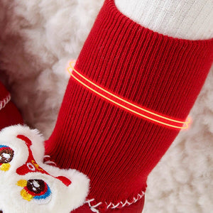 White Lucky Dragon christmas themed Booties/Socks for Christmas Party, 0-12 months - Little Surprise BoxWhite Lucky Dragon christmas themed Booties/Socks for Christmas Party, 0-12 months