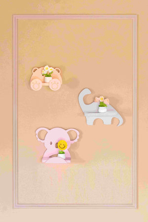 W&R Bear Hug Shelf - Room Decor