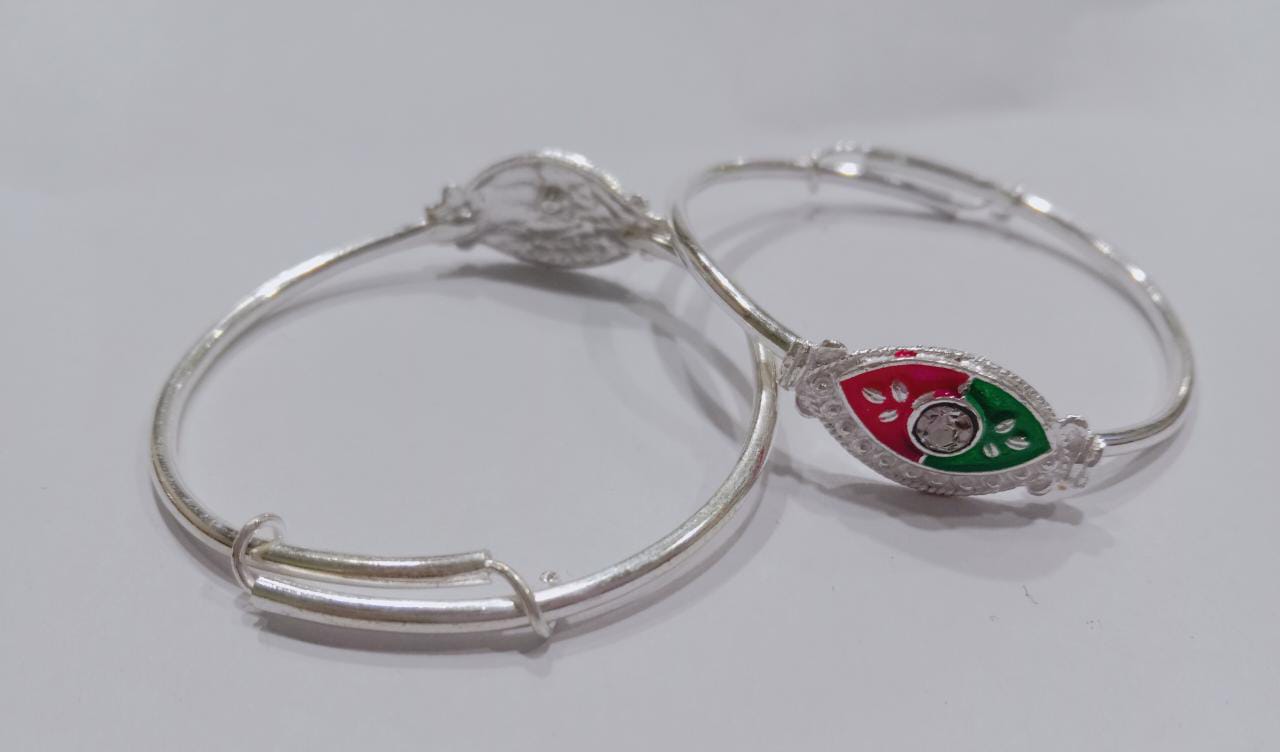 Pushker Badri Sarraf Red And Green Baby Bracelet - KADA-PGA