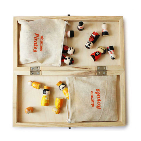 Shumee Pirates Vs Royals- Wooden Chess Set - PP-IN-CH-W-4yr-0084